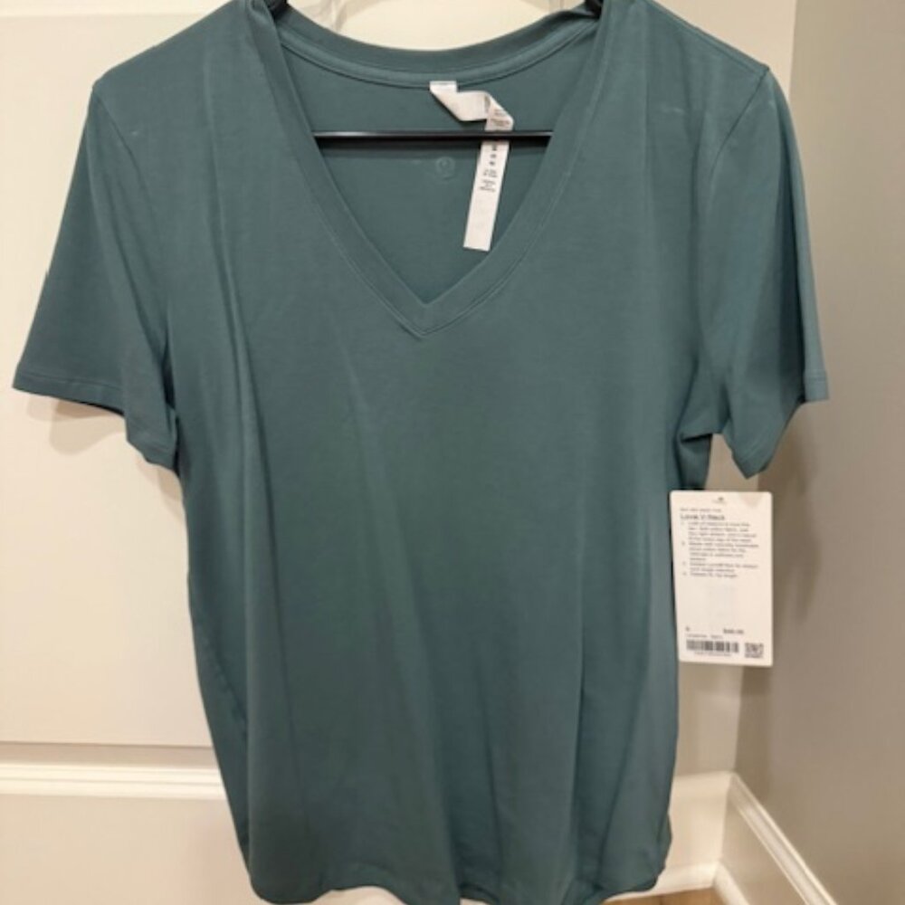 Lululemon Love V-Neck T-Shirt
